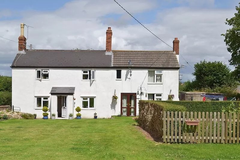 Ideal holiday base for couples and the family pet, to enjoy and discover Devon
