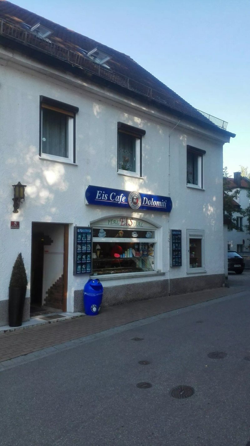 Eiscafe Dolomiti