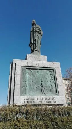 Monumento Al Rey Fernando El Catolico