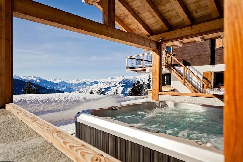 Altitude 1850 LUXURIOUS PRIVATE CHALET with SPA / 10 pers 5ch 5sdb