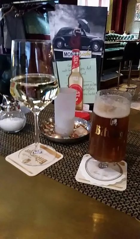 Mon-Bistro