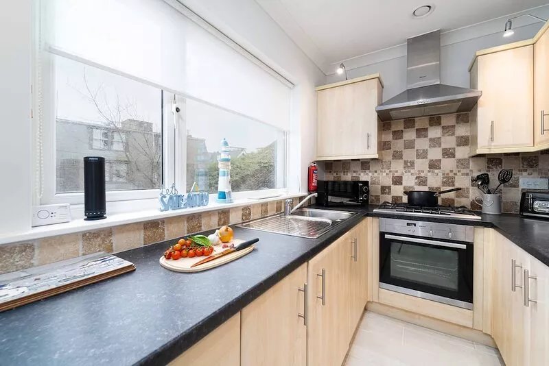 Sea Shells – Sleeps Four – Balcony – Parking – Pet Friendly