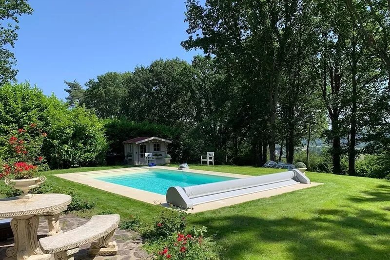 CHARMING NORMAN HOUSE IN A WOODED PARK, 30 mns FROM THE SEA