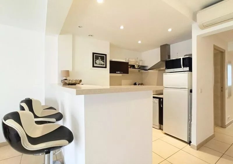 Viva Riviera 2 Bedroom 2 Bathroom Florian Street