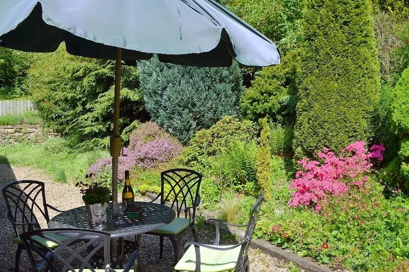 2 bedroom accommodation in Ewhurst Green, near Bodiam
