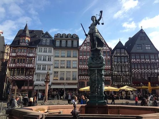 Minerva Fountain