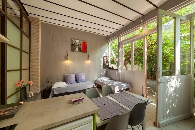 Urban loft with all comforts-Pool & Jacuzzi in summer-Accueil Vélos Motos