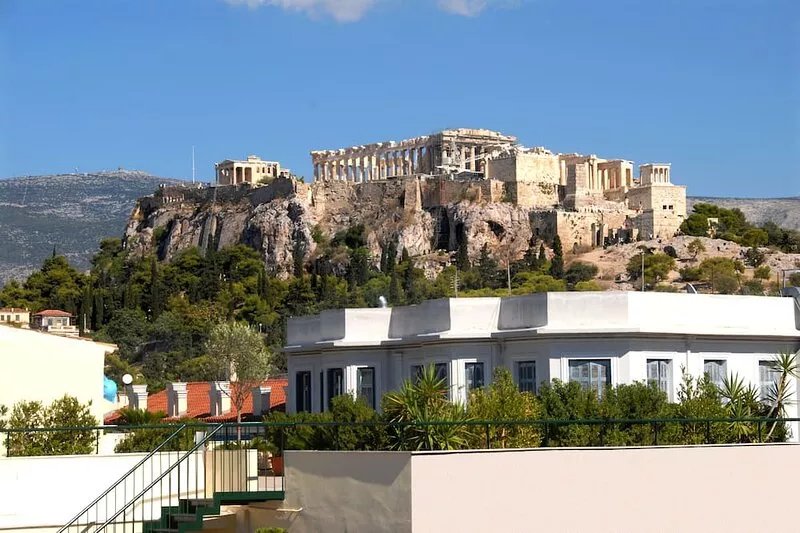 The ideal house at the foot of Acropolis.