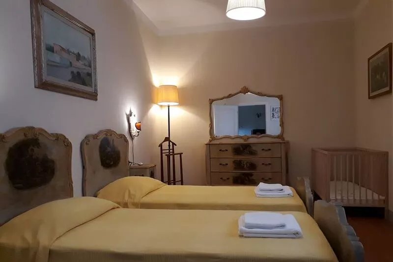 Casale LA FORNACE in Chianti 15 km from Florence, "La Villetta"
