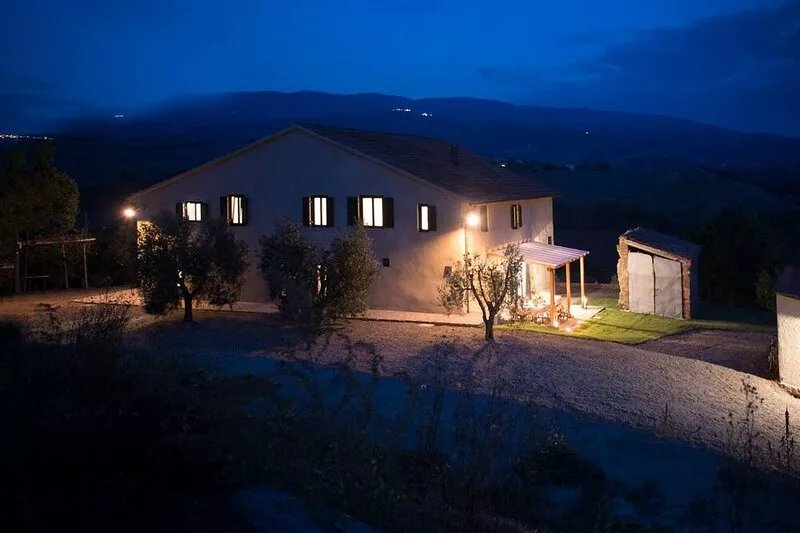 Tuscany romance. Rural charm between Montalcino and sea. Relax pur