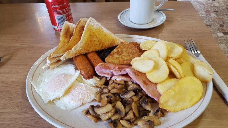 Sam's Cafe