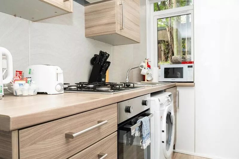 2 Bedroom Apartment by Central Serviced Apartments - Sleeps 3