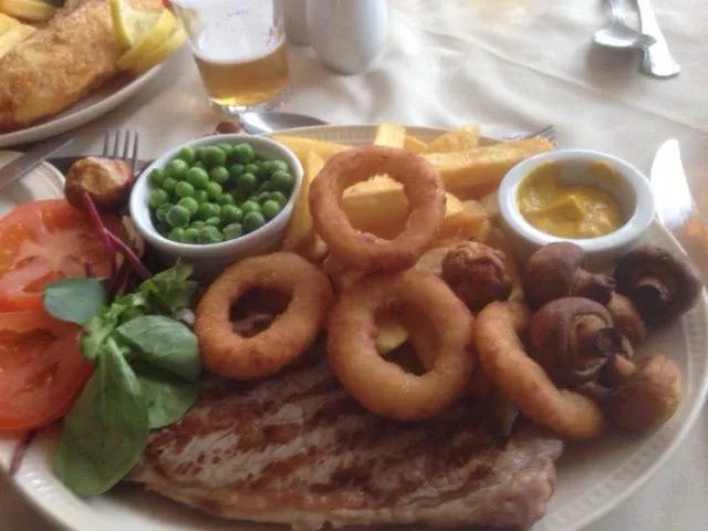 Beauchamp Arms