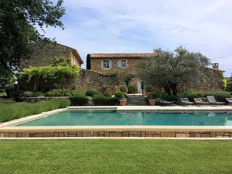 Superb Farmhouse: Tennis, Infinity Pool, Vineyard, Sleeps 10