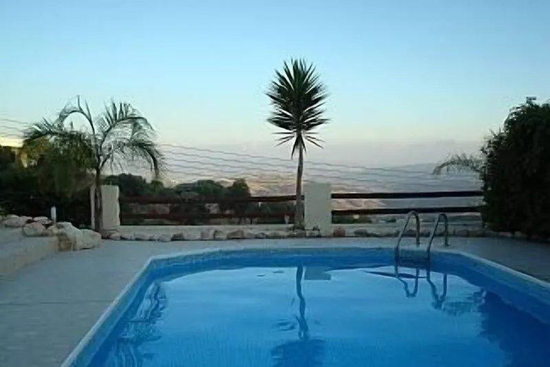 Detached Villa with private Pool.Fantastic views. Overlooking vineyards