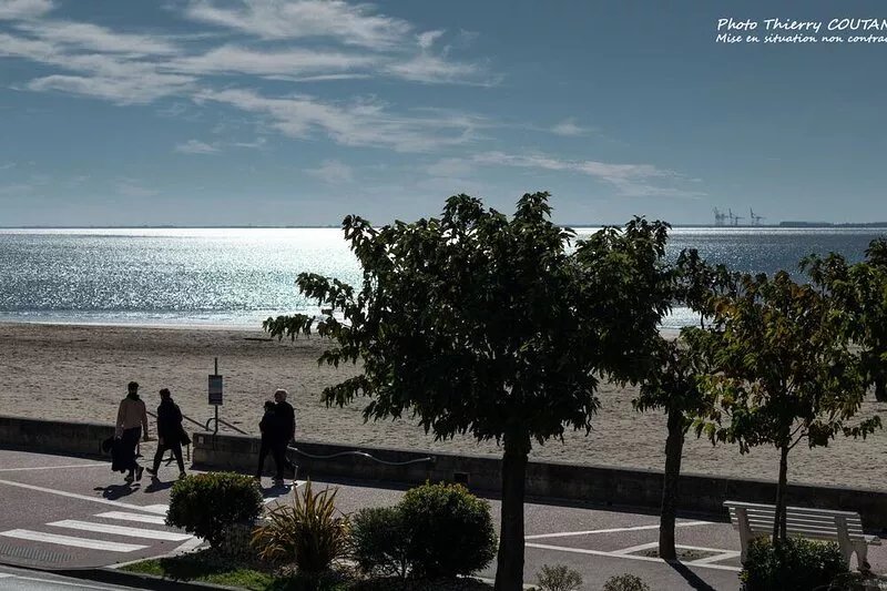 NEW- TOTALLY SEA VIEW classed 3*, 4 pax., Center of ROYAN
