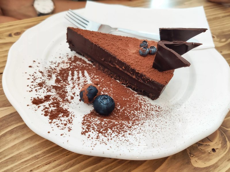 Un Caffe & Bistro