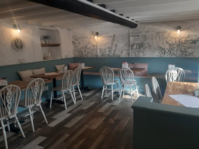 Calon Cafe & Bistro