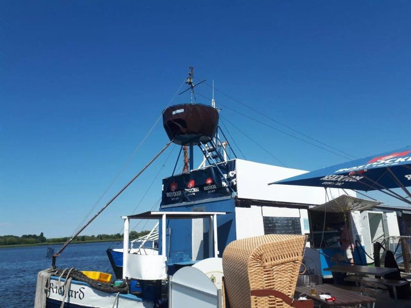 Gaststatten-Schiff