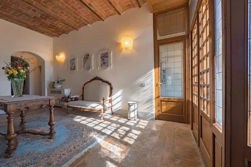 Beautiful private villa with private pool, A/C, WIFI, hot tub, sauna, TV