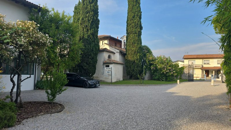 La Vie En Rose Resort
