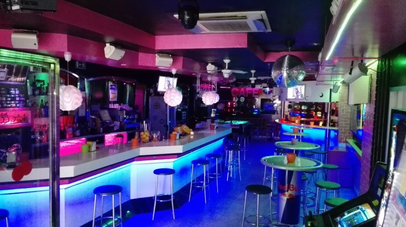 CAFE BLACKY
