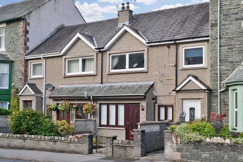 Centrally located first floor apartment, an ideal base for exploring the