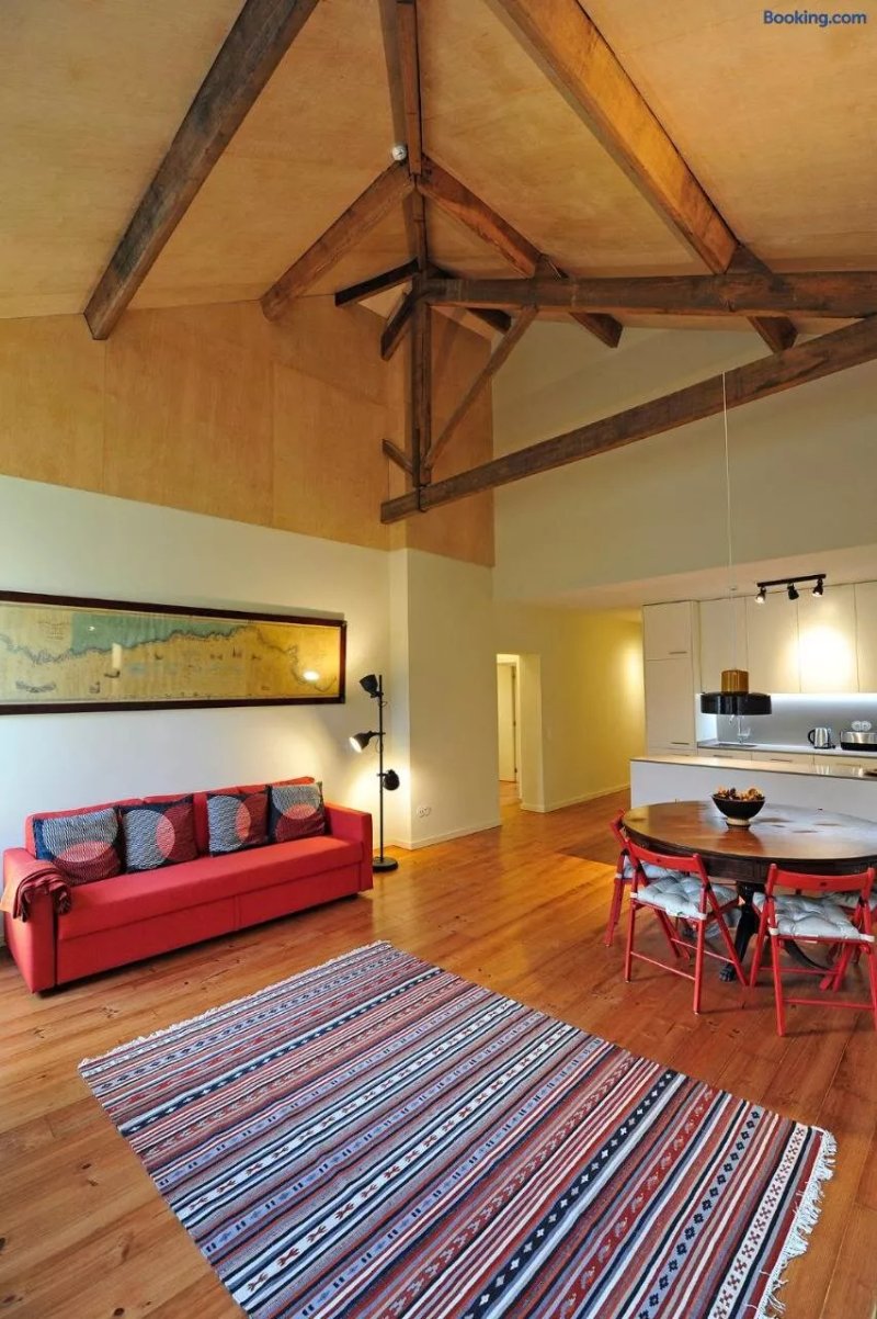Feels Like Home Oporto Captain House