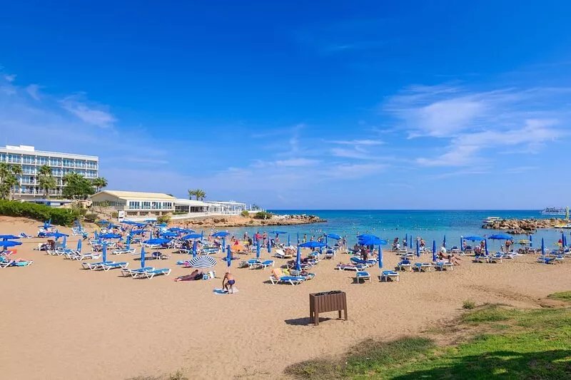 Blue Pelagos Villa - A well-designed holiday home with lots of light