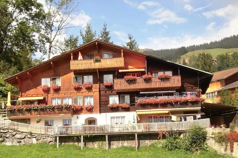 2 1 / 2 room apartment on the top floor with balcony