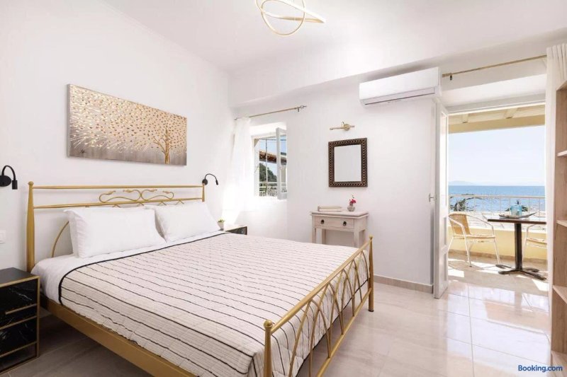 Salt & Sun Apartments by Konnect, Kaminaki Beach