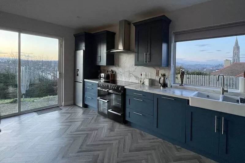 Peaceful oasis in the heart of New Ross town!