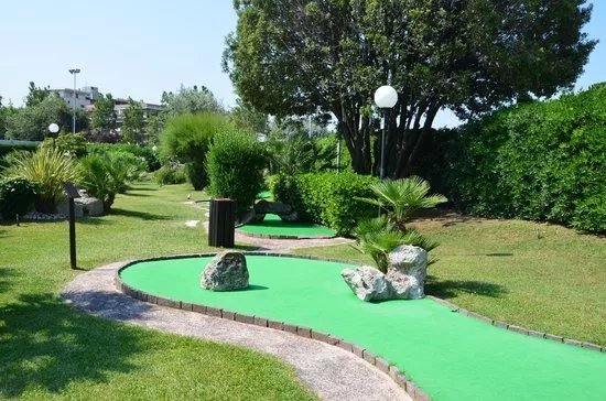 River Green Golf