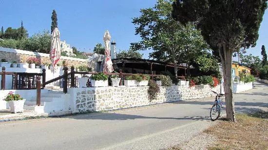 Tzortzis Tavern