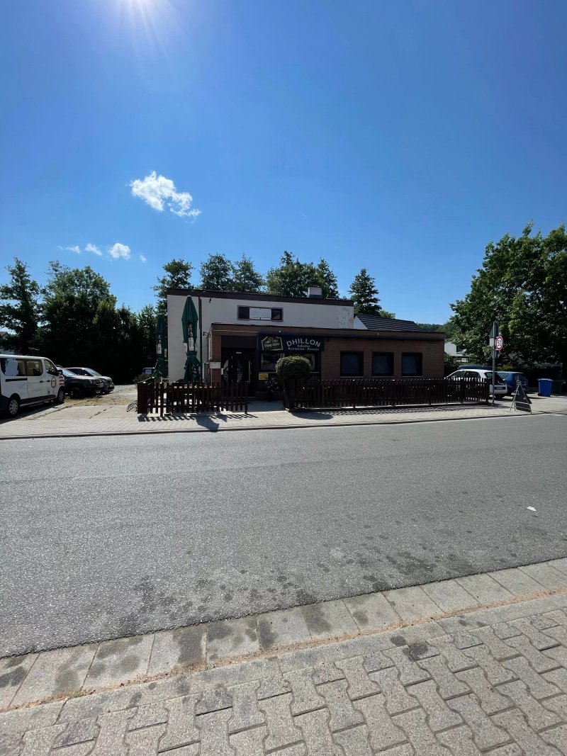 Dhillon Restaurant Pizzeria