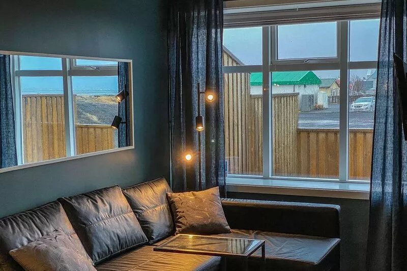 Deluxe One Bedroom Apartment