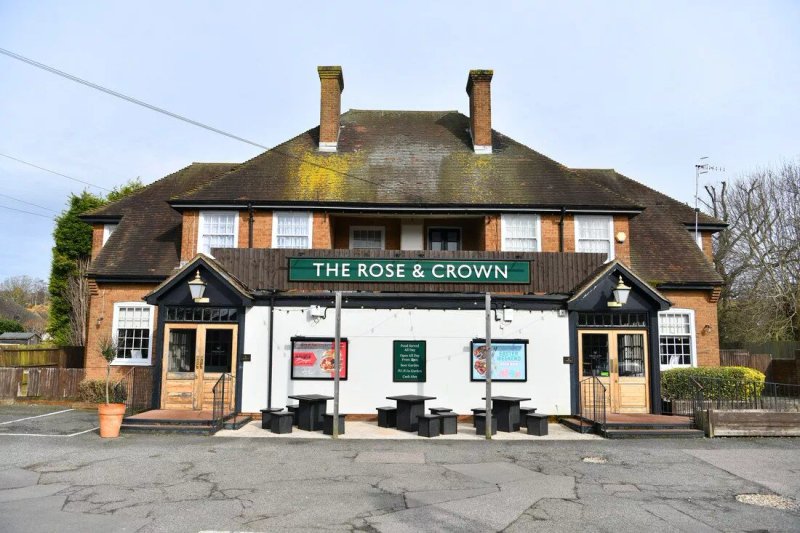 Rose & Crown