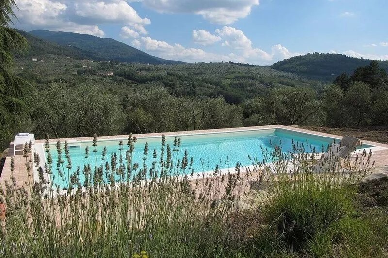 Villa with private swimming pool on the Florentine hills 25 Km from Florence