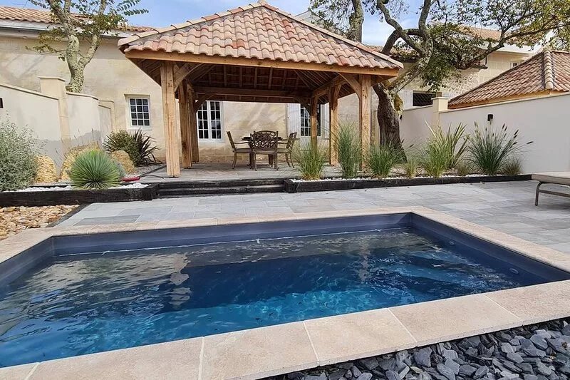Luxury 5* cottage with own private heated pool - Sleep 4