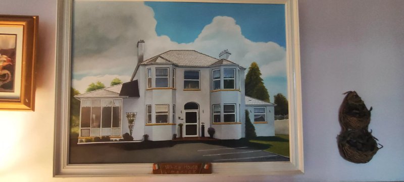 White House B&B Raheen
