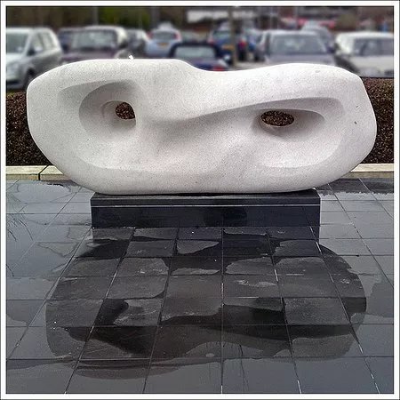 Hepworth Sculpture. Curved Reclining Form