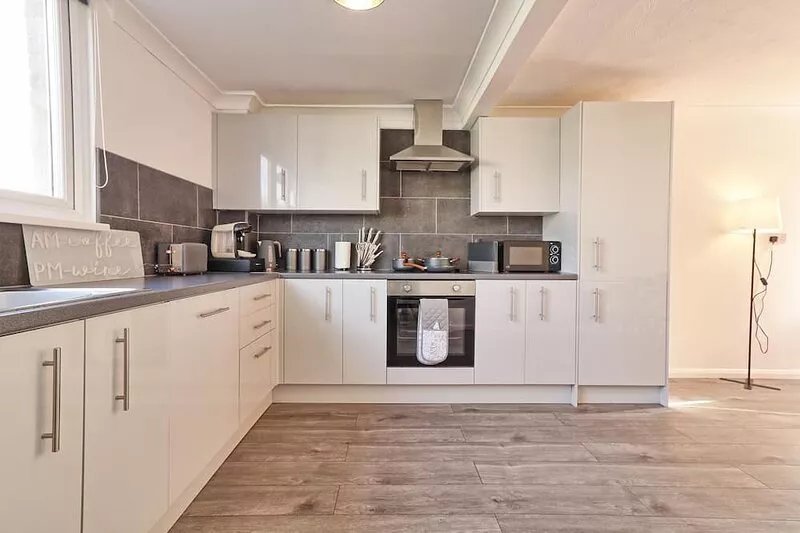Newly Refurbished 3BR House Basildon With Garden - Trisport Table & Netflix