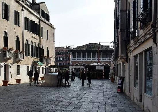 Fondamenta del Traghetto del Buso