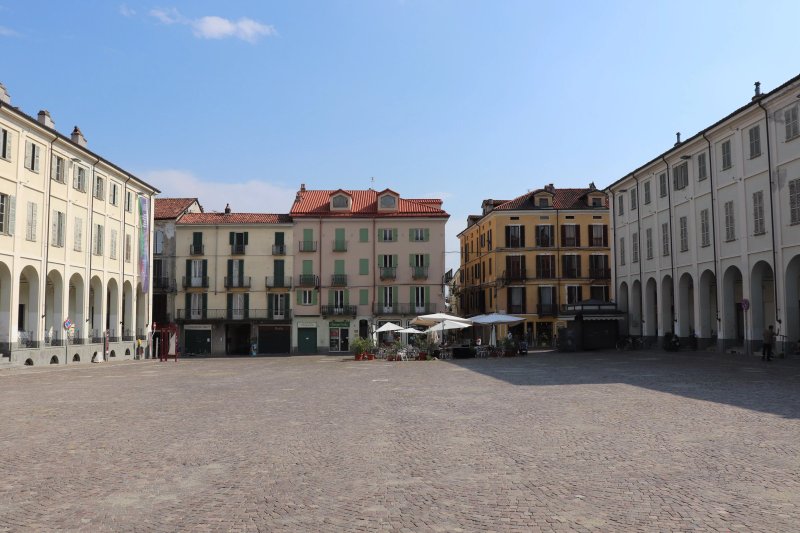 Piazza Ottinetti