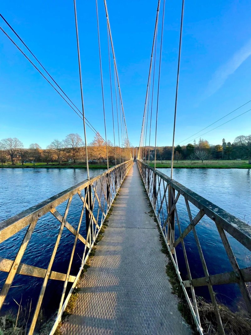 Victoria Bridge