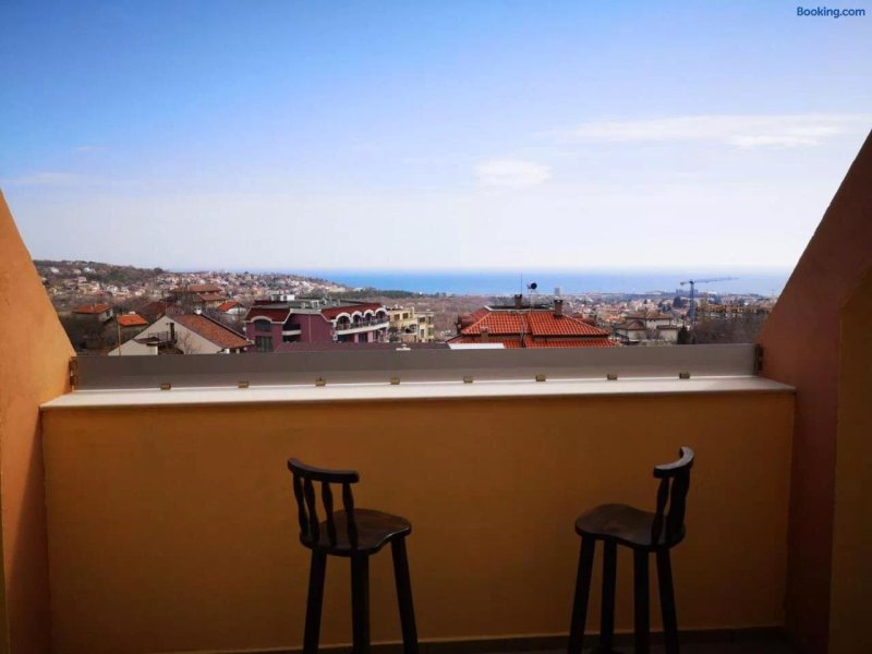 Alfa Guest House