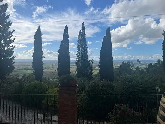 A Tuscany, Truffles, Cooking & Wine Signature Series