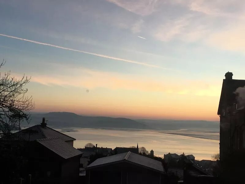 Lovely Garden Apartment with bay views and easy access to South Lakeland