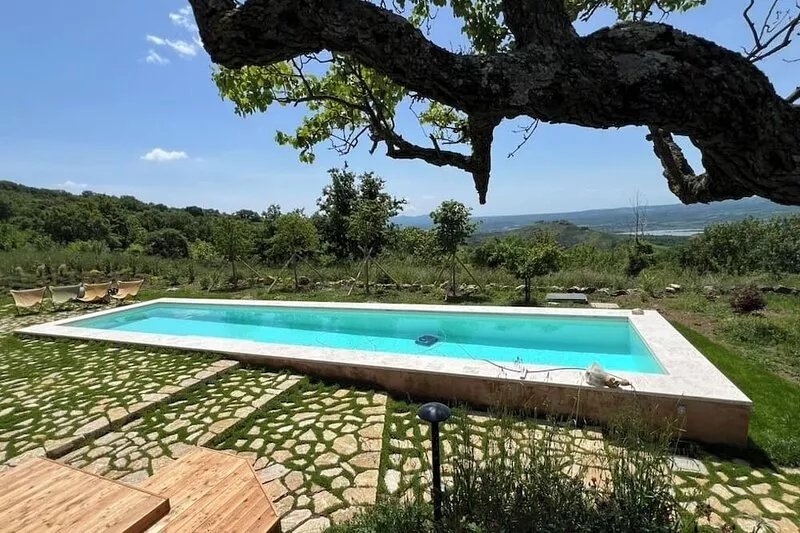 Contemporary Stone House with Lap Pool Overlooking Tiber  Valley. Full AC.
