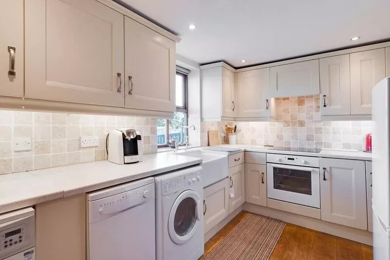 Bede Cottage - Two Bedroom House, Sleeps 4